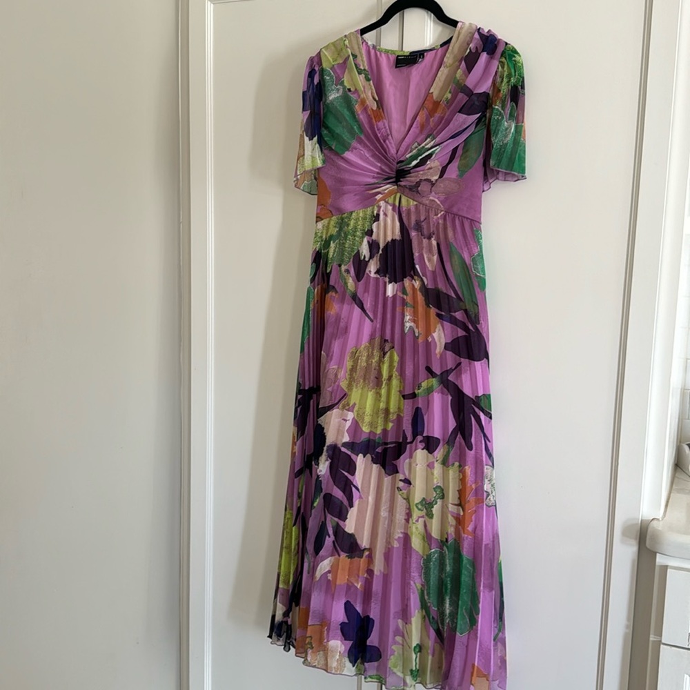 ASOS designs pleated dress Size 4